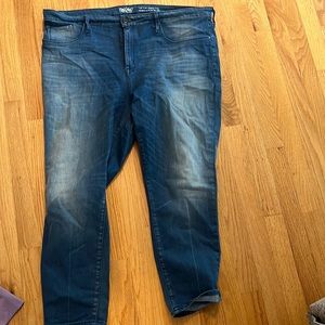 Great condition jeans high rise jogging crop with back pockets